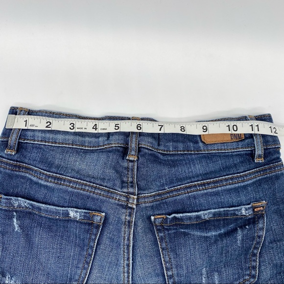 GRG DNM Women High Waist Distressed Denim Short 00 - Picture 3 of 6